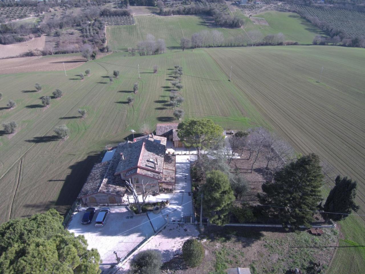 B&B Il Cavallino Civitanova Alta Exterior foto